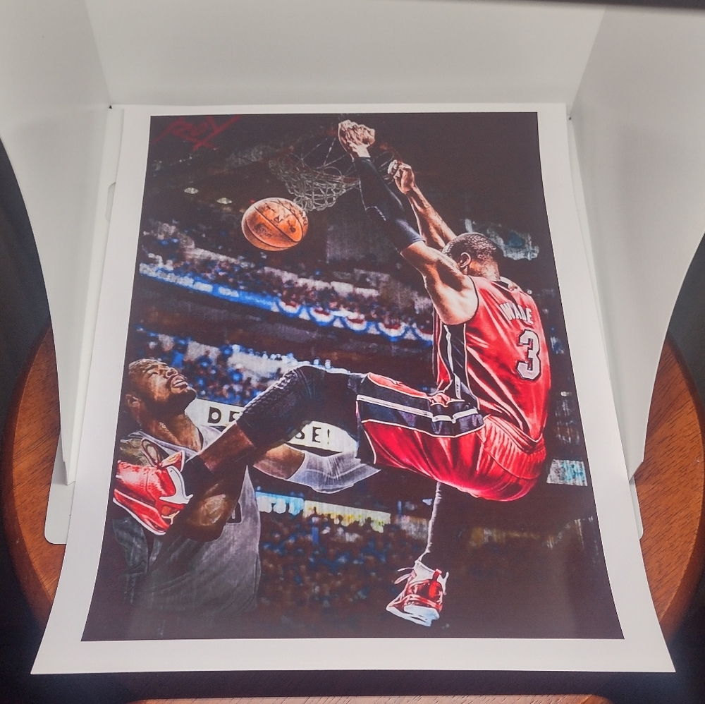 Brand New!💯 Dwyane Wade Miami Heat Glossy 8.5x11 Slam Dunk💥Color Art Poster🤩